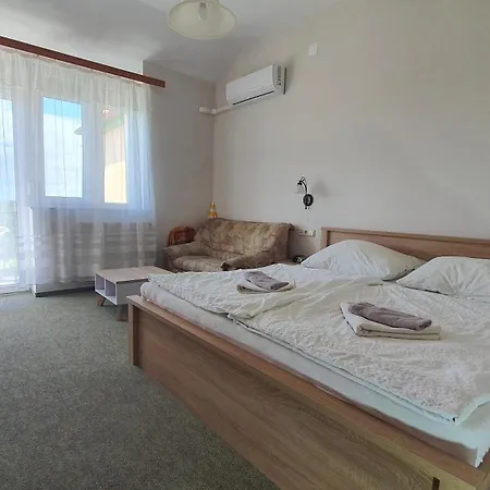 Karat Panzio 3*