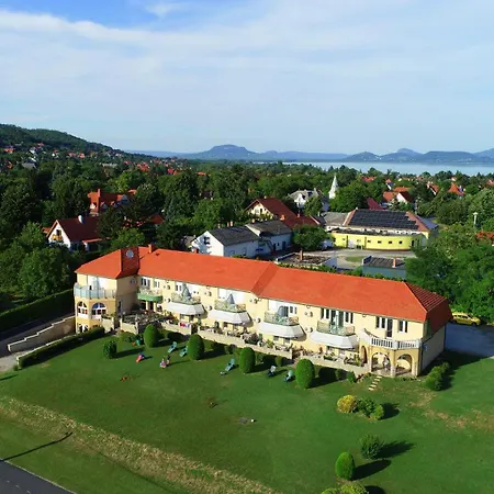 Karat Panzio Bed & Breakfast Balatongyörök