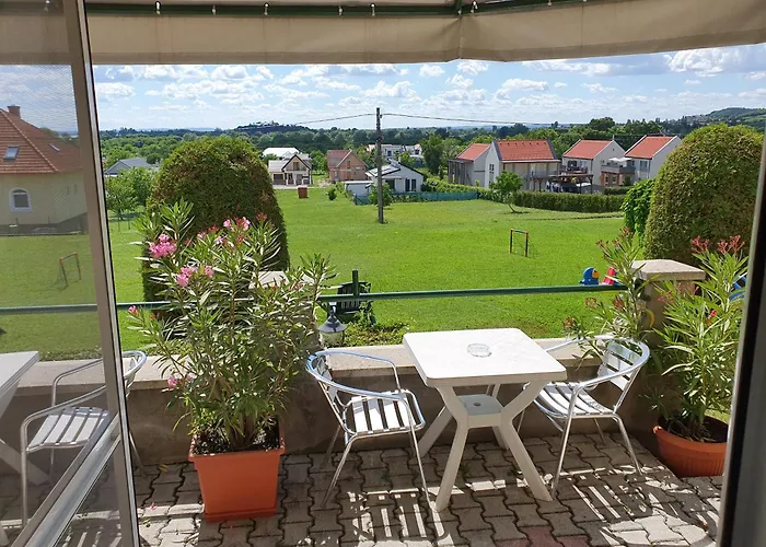 Karat Panzio B&B 3*